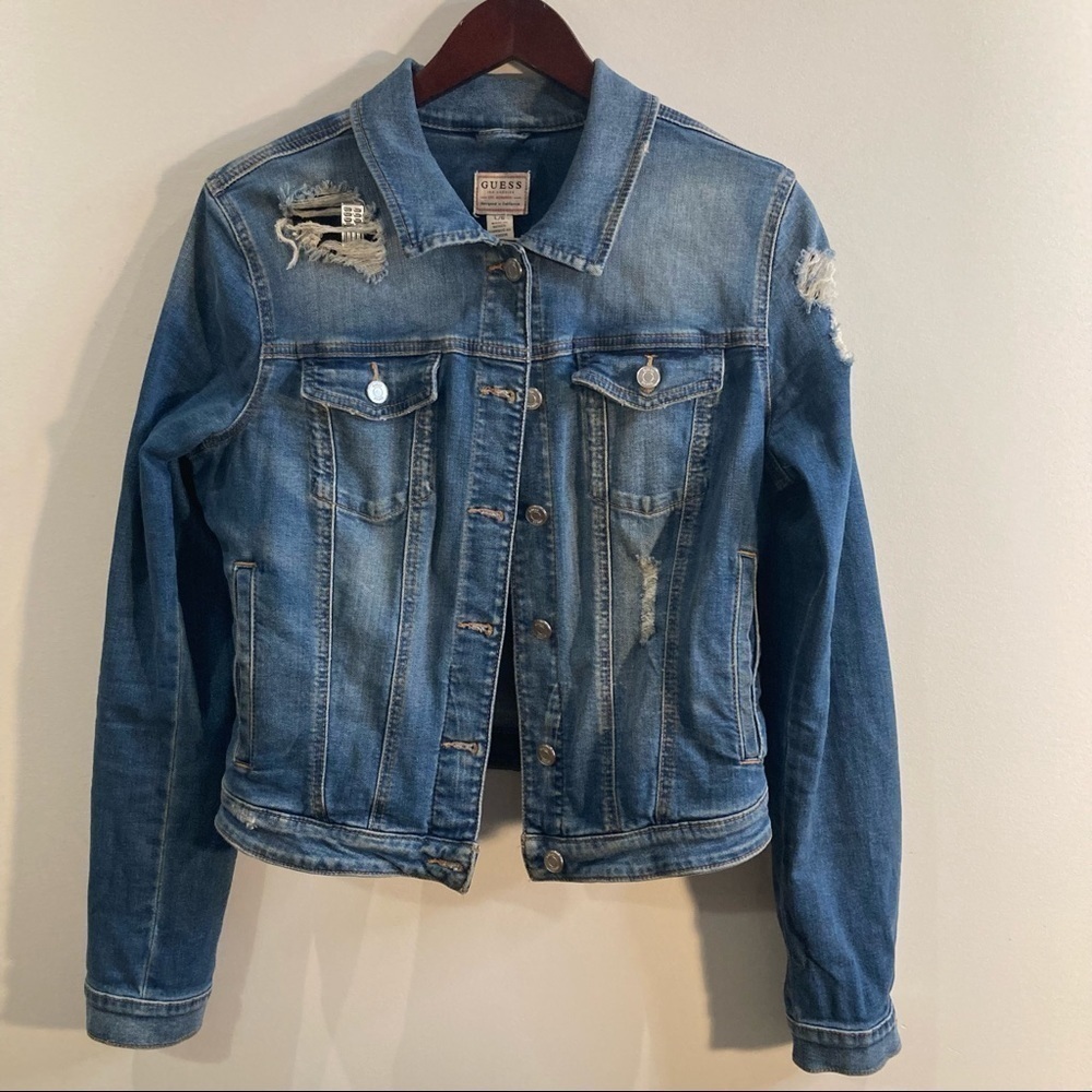 GUESS Sz L Vintage Y2K Distressed Classic Trucker Style Jean Jacket
